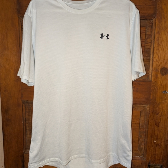 Under Armour White Short Sleeve Tee Athletic Fit - Picture 1 of 8